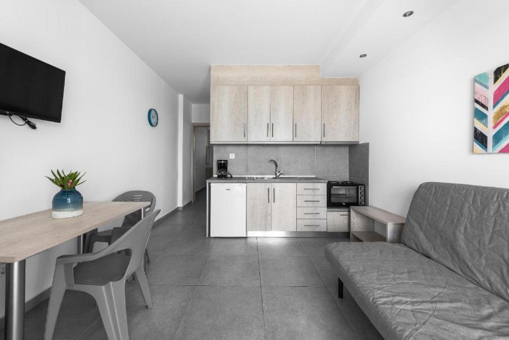 Blue Horizon 3 Apartment Nea Kallikrateia ภายนอก รูปภาพ