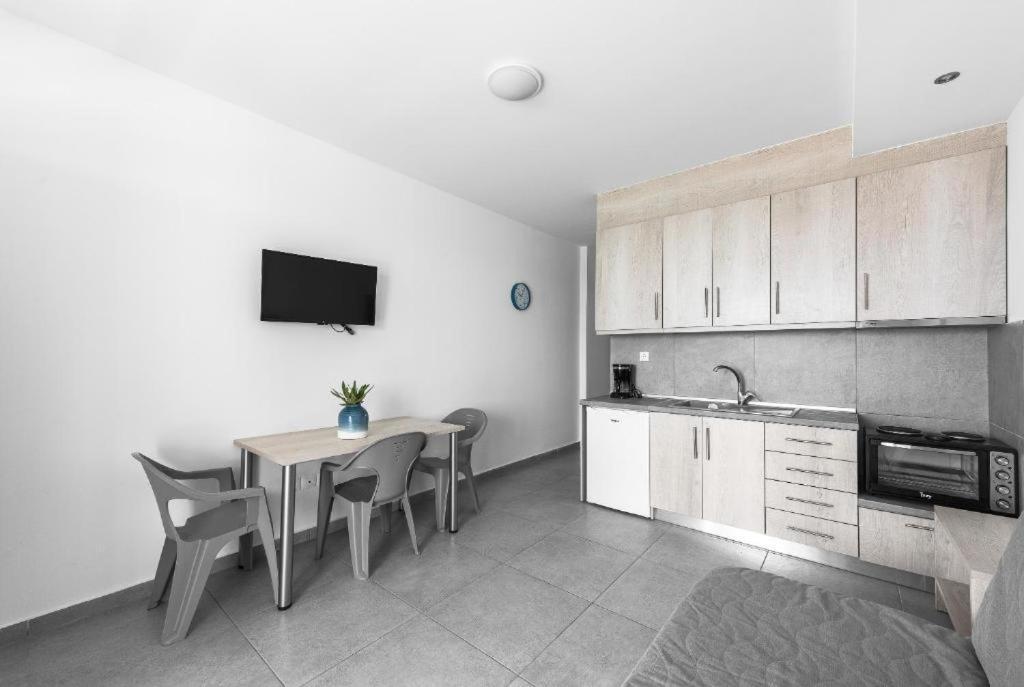 Blue Horizon 3 Apartment Nea Kallikrateia ภายนอก รูปภาพ