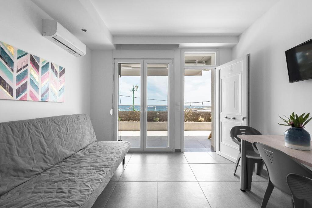 Blue Horizon 3 Apartment Nea Kallikrateia ภายนอก รูปภาพ