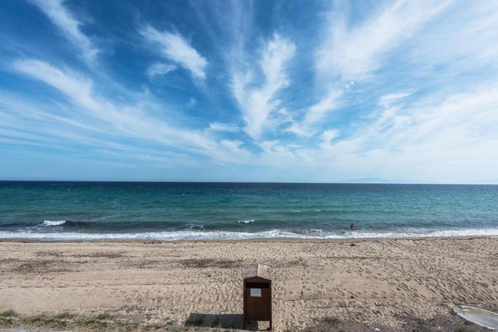 Blue Horizon 3 Apartment Nea Kallikrateia ภายนอก รูปภาพ